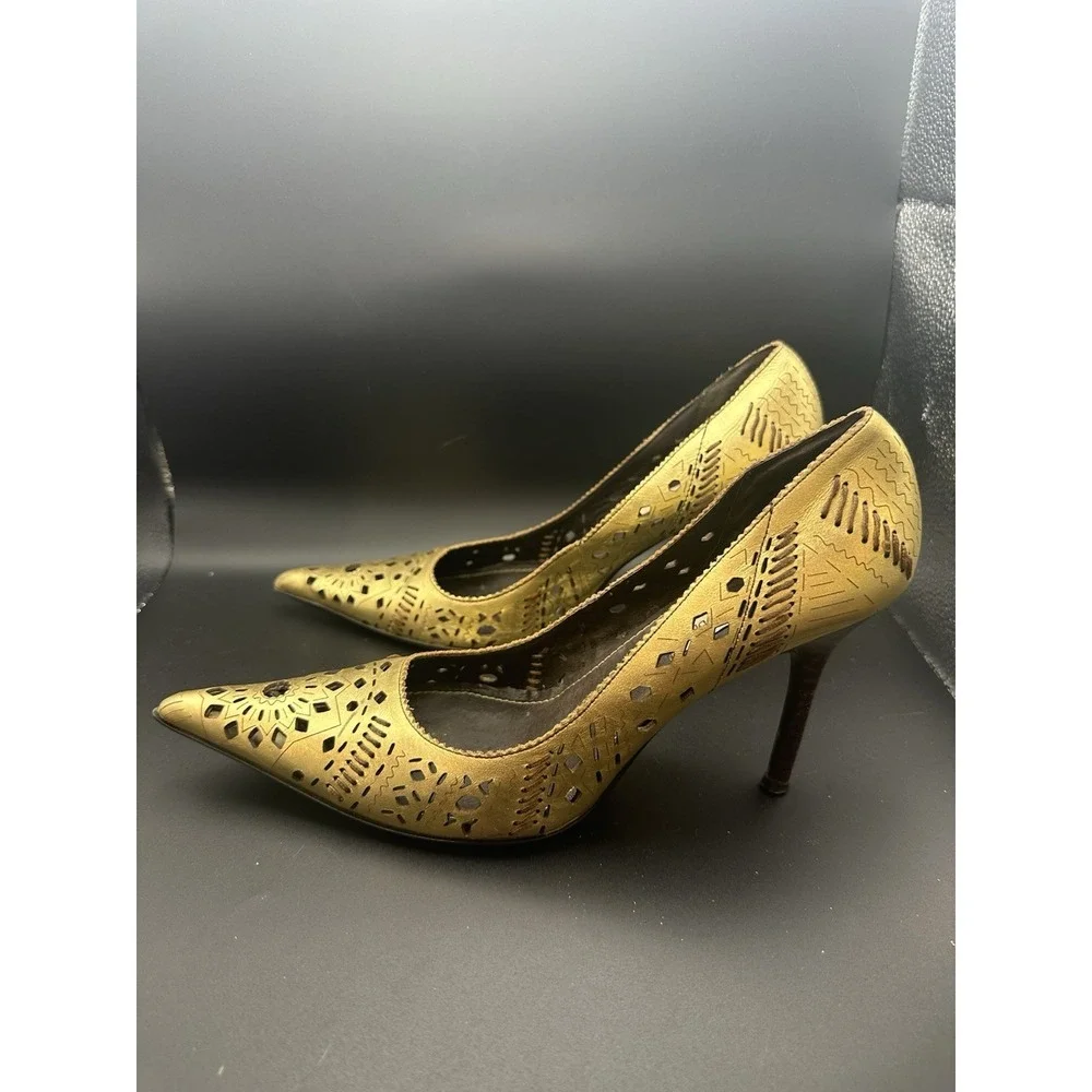 Steve Madden‎ Leather Matador Heels Gold Women's Size 7.5B